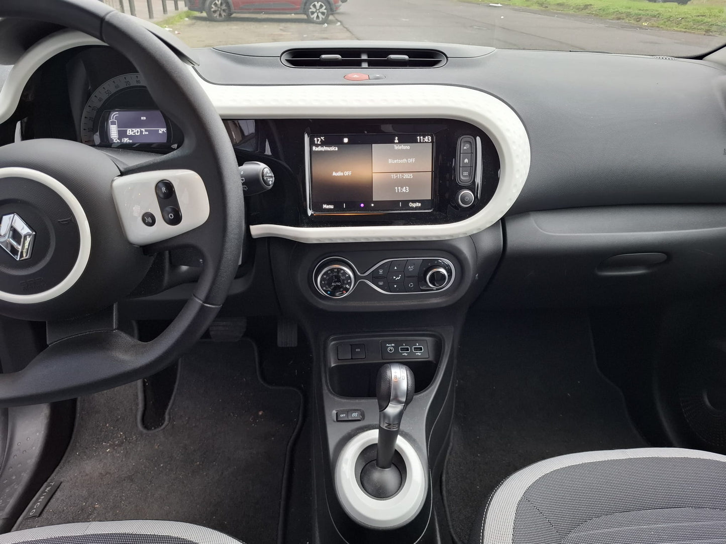 Renault Twingo 2021 full eletcric zen