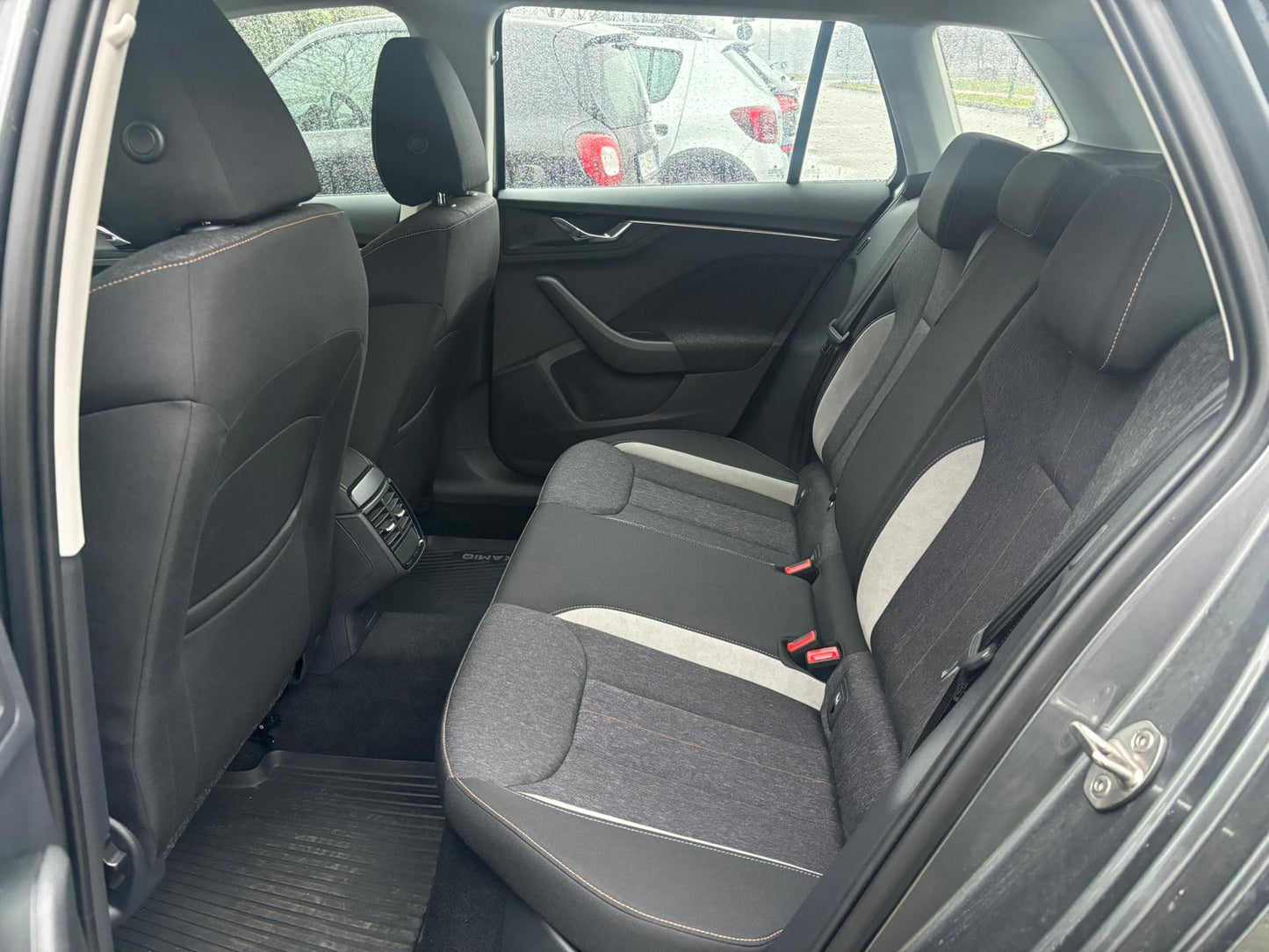 Skoda Kamiq 1.5 TSI ACT DSG Black Dots