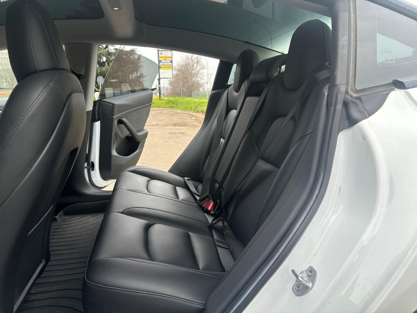 Tesla Model 3 Standard rwd Plus