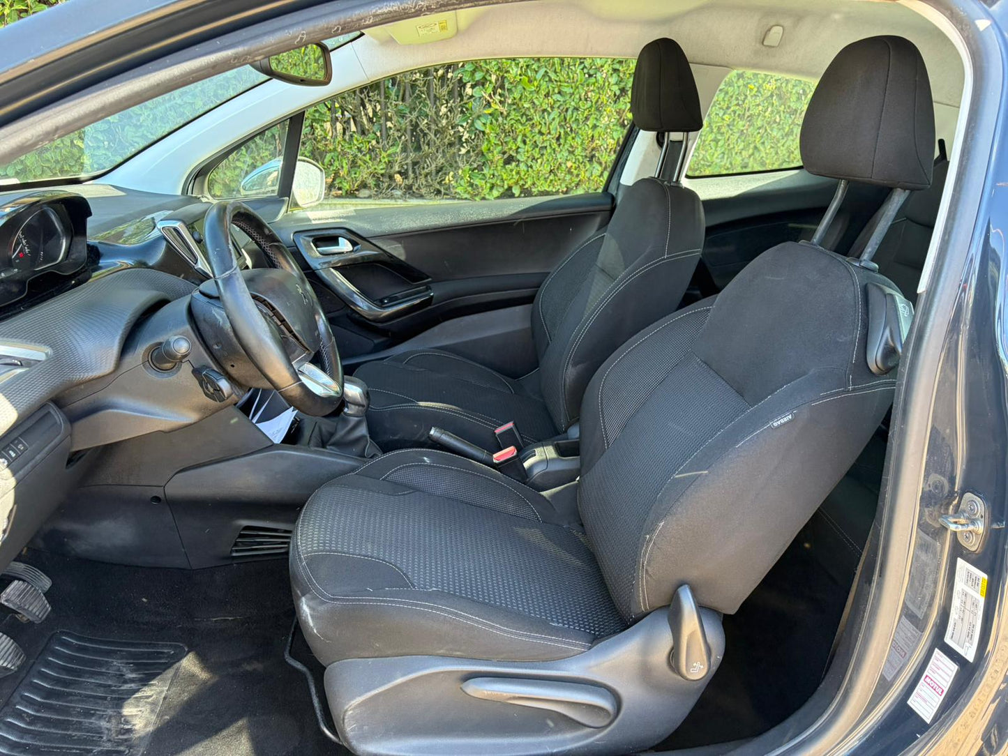 Peugeot 208 3p 1.2 puretech