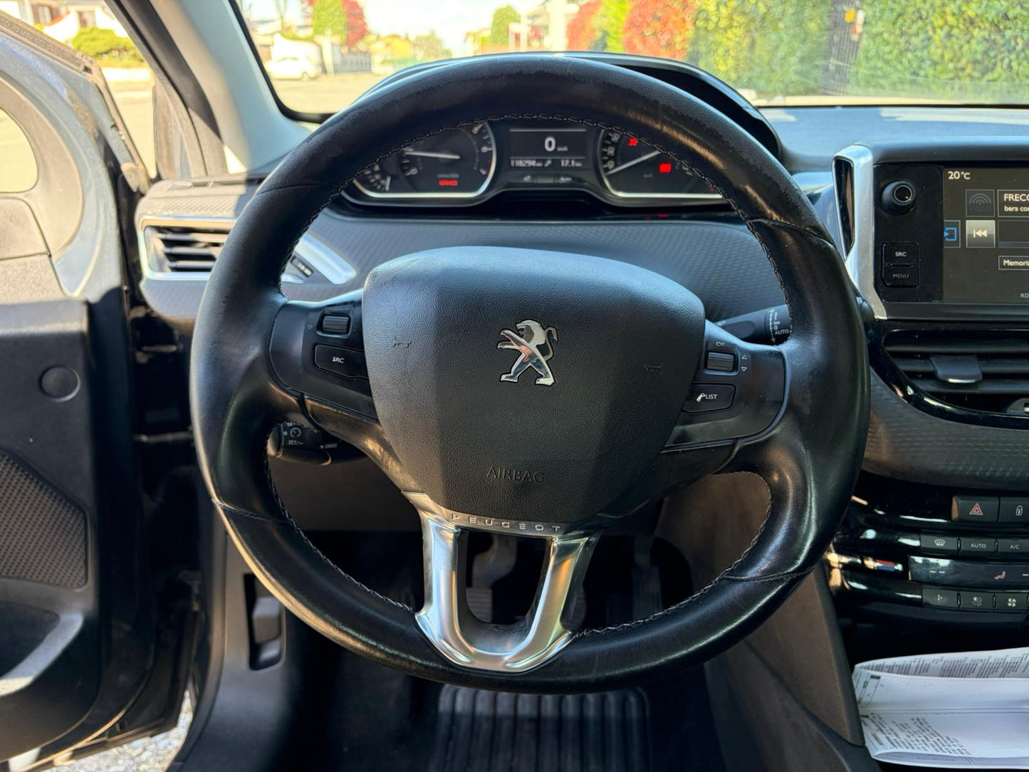 Peugeot 208 3p 1.2 puretech