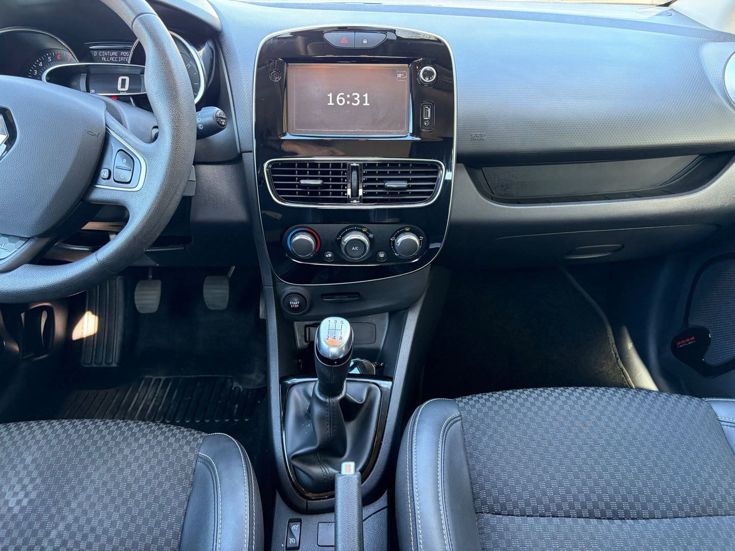 Renault Clio 0.9 tce energy Zen 90cv